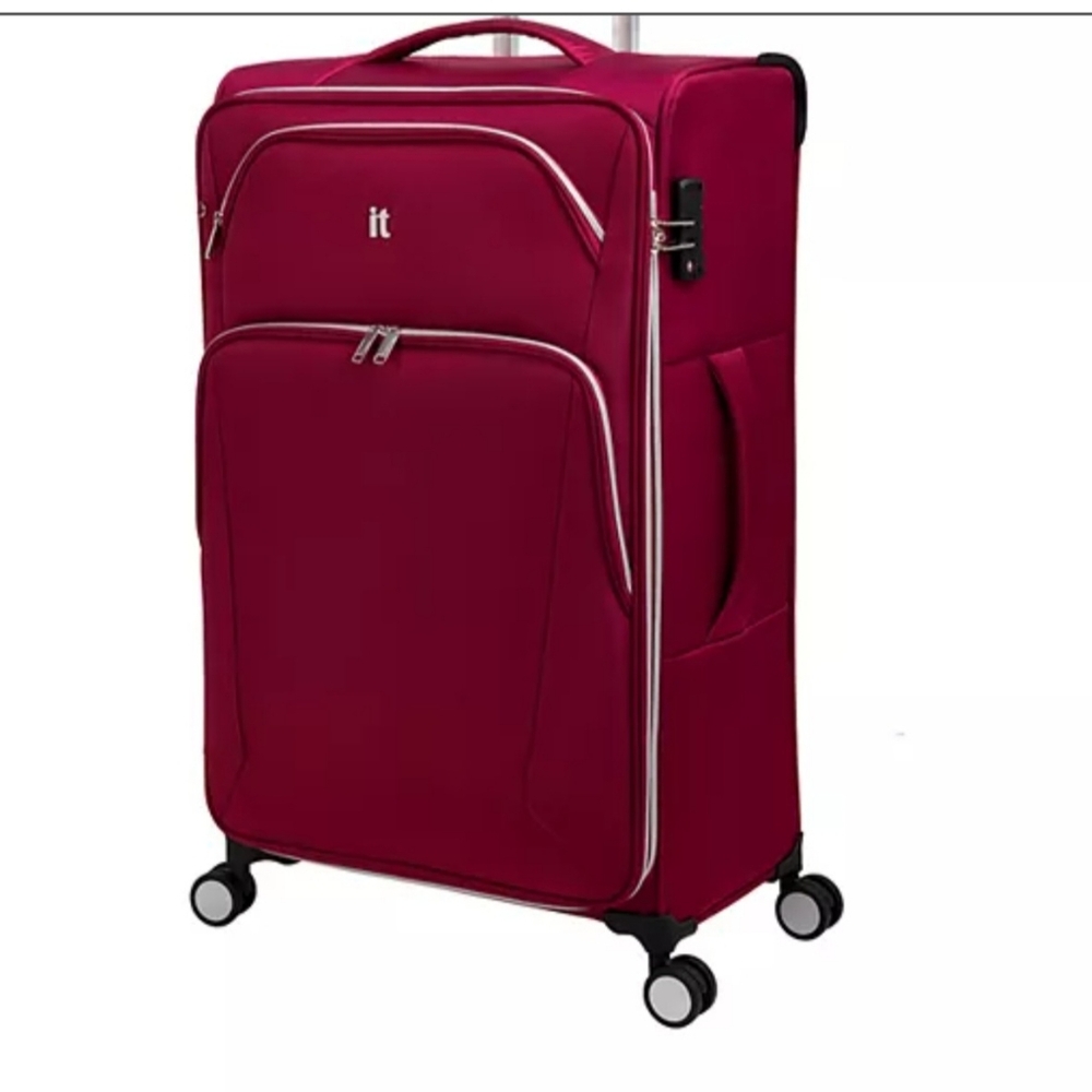 it Red Luggage Lightweight Carry On 22